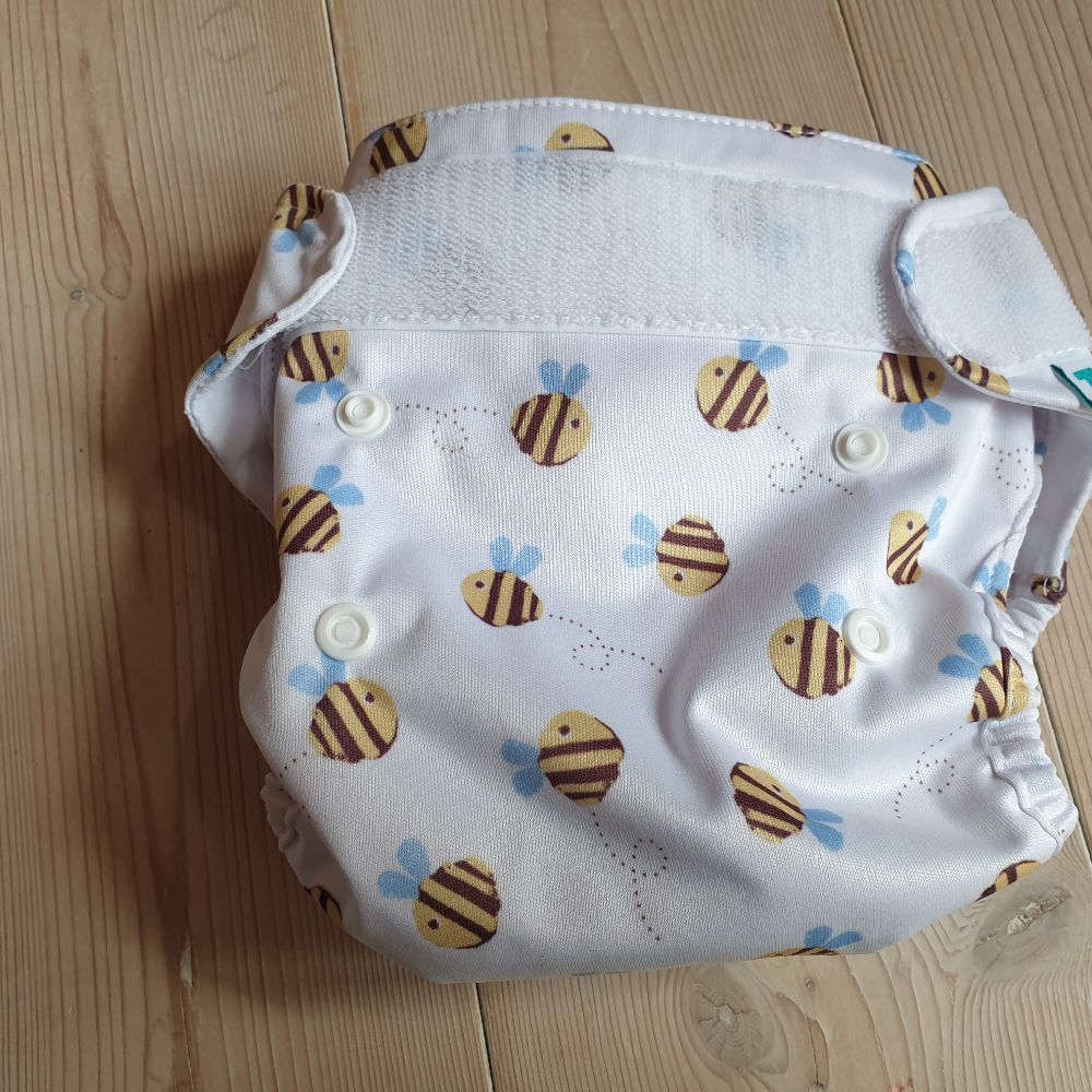 Stoffwindelpaket für Neugeborene von Vimse und Tots Bots - wie neu