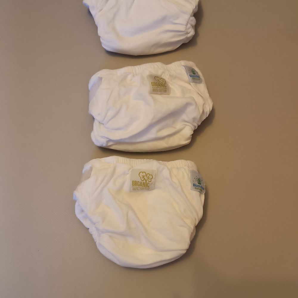 Nacht-Set Blümchen Höschenwindeln, Disana Wollüberhosen