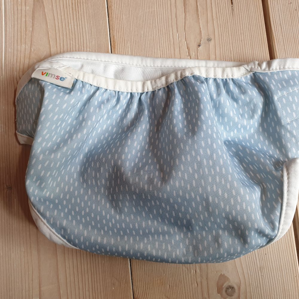 Stoffwindelpaket für Neugeborene von Vimse und Tots Bots - wie neu