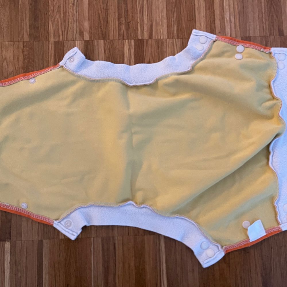 Schlupfüberhose mit Knöpfen