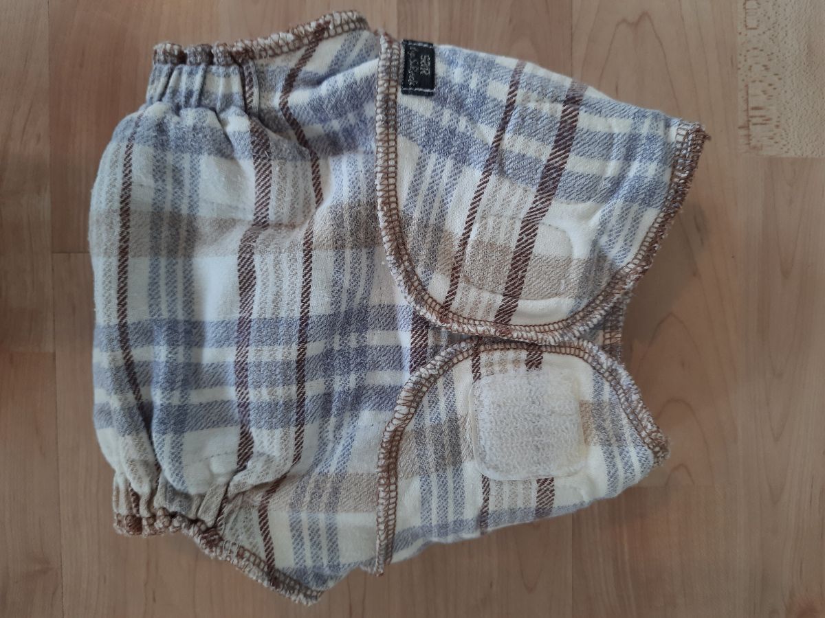 Handmade Höschenwindel aus Baumwolle Handmade Höschenwindel aus Baumwolle