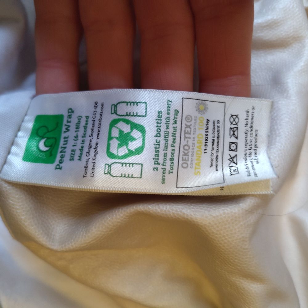 2 Newborn Überhosen Thirsties und Totsbots