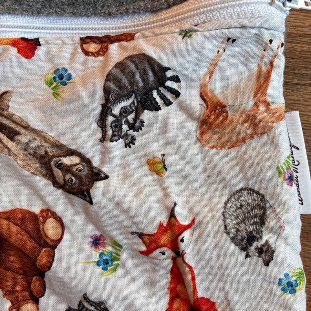 Wetbag aus Wolle mit Waldtier-Motiv für Stoffwindeln