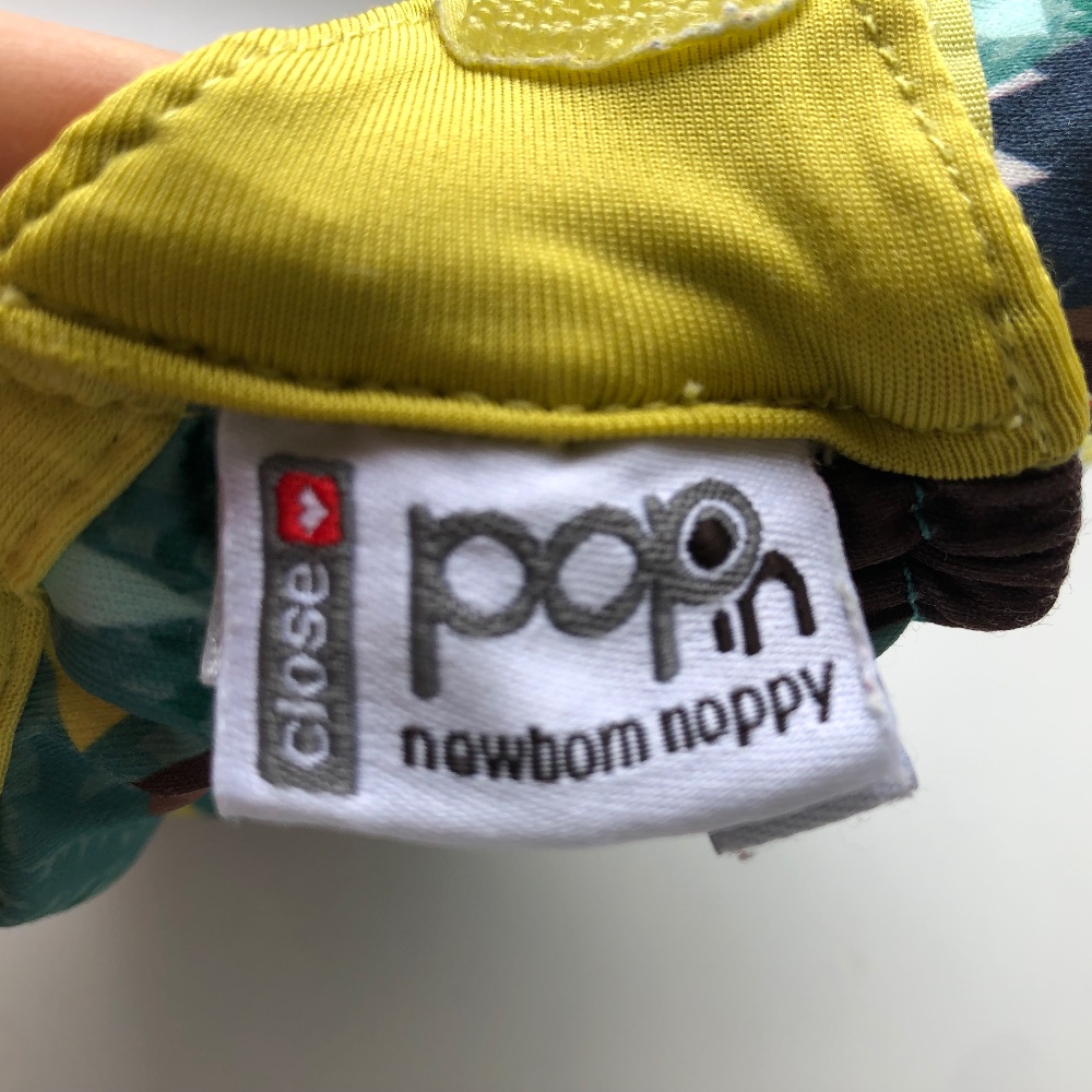 Newborn Stoffwindelpaket von Pop In, 4 Überhosen, 13 Einlagen