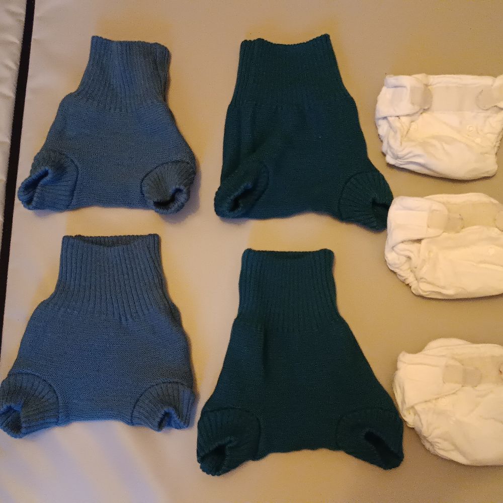 Nacht-Set Blümchen Höschenwindeln, Disana Wollüberhosen