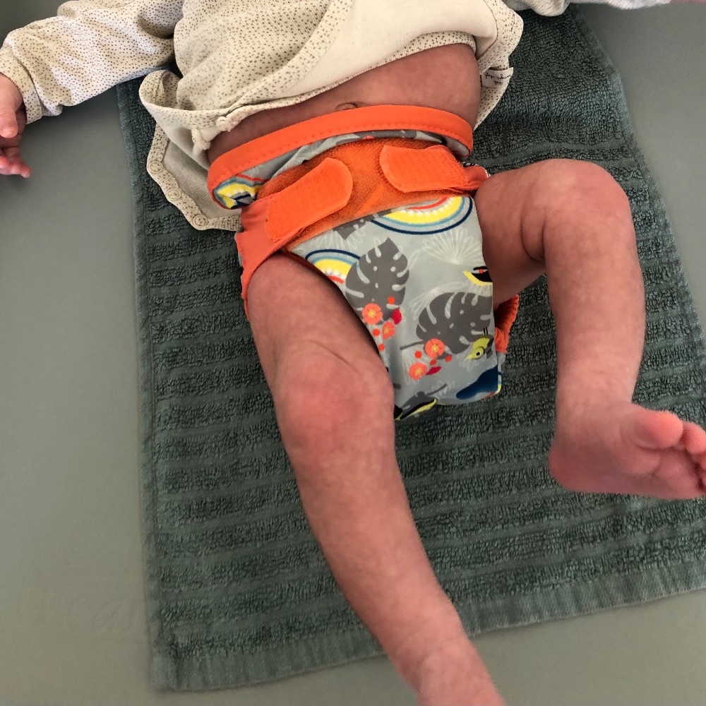 Newborn Stoffwindelpaket von Pop In, 4 Überhosen, 13 Einlagen