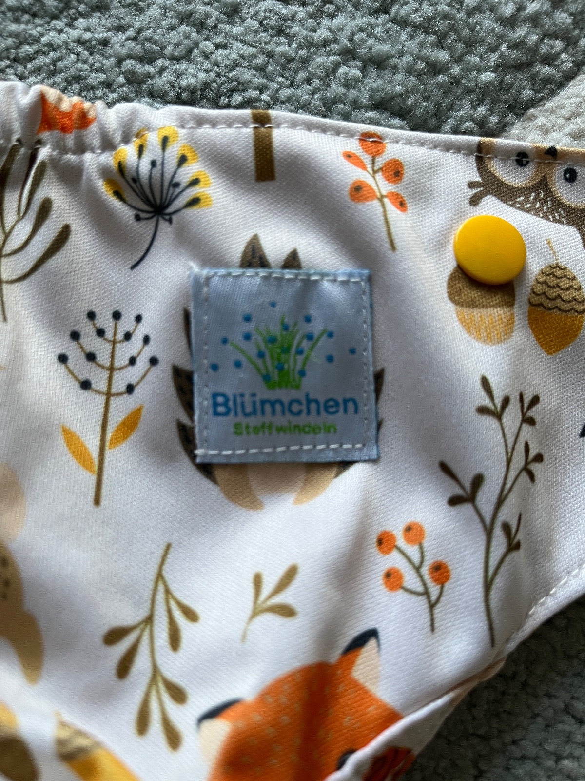 Blümchen Überhose One Size mit Druckknöpfen Blümchen Überhose One Size mit Druckknöpfen