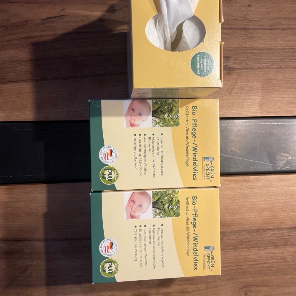 4 Kniti Überhosen, 14 x Kniti Core Einlagen und 2,5 Pack Windelvlies