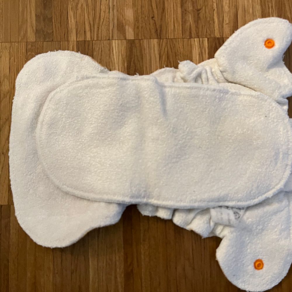 Höschenwindel Anavy für Neugeborene mit Einlage