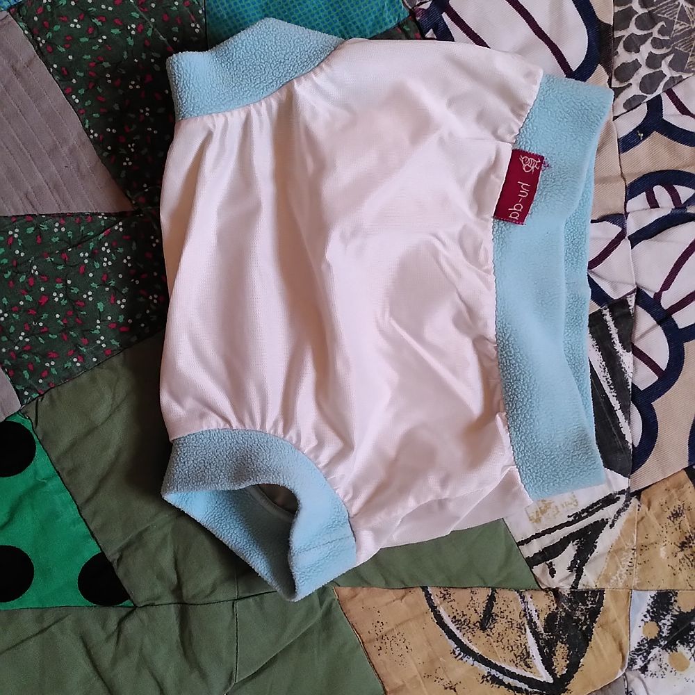 Kleine Huda Überhose