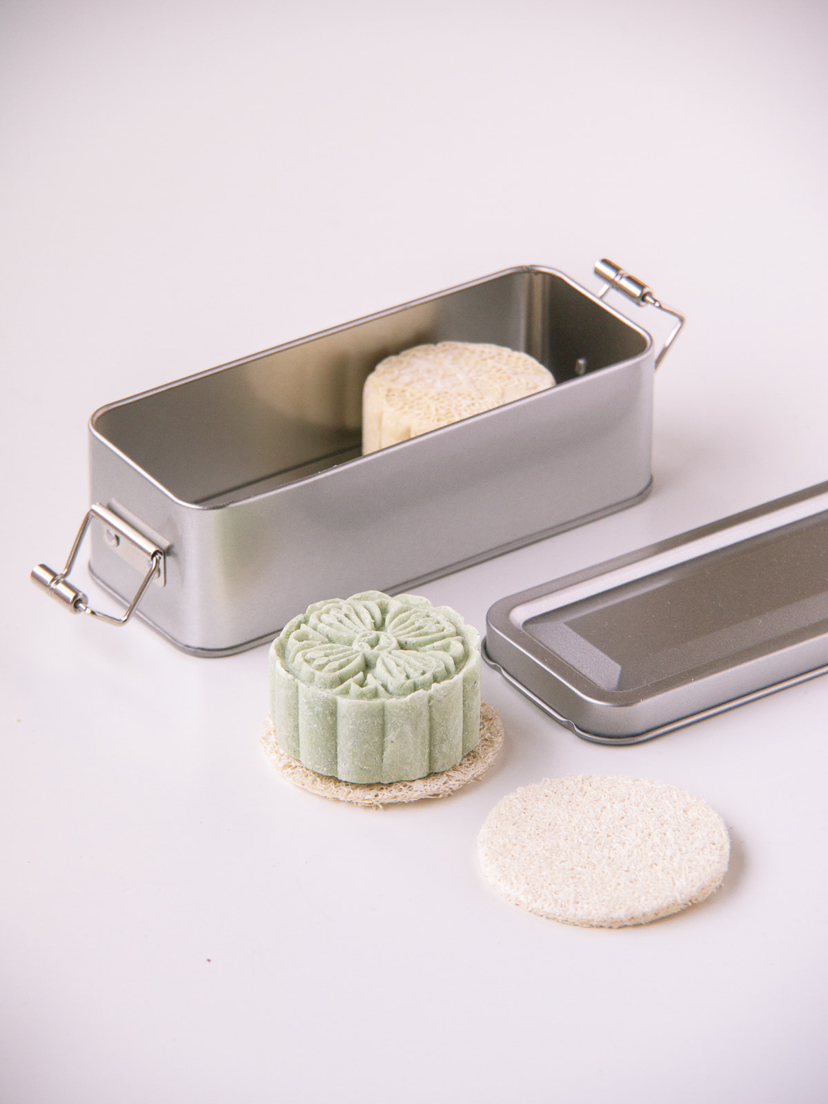 Little Bee Fresh Kosmetikbox mit Luffa-Pad