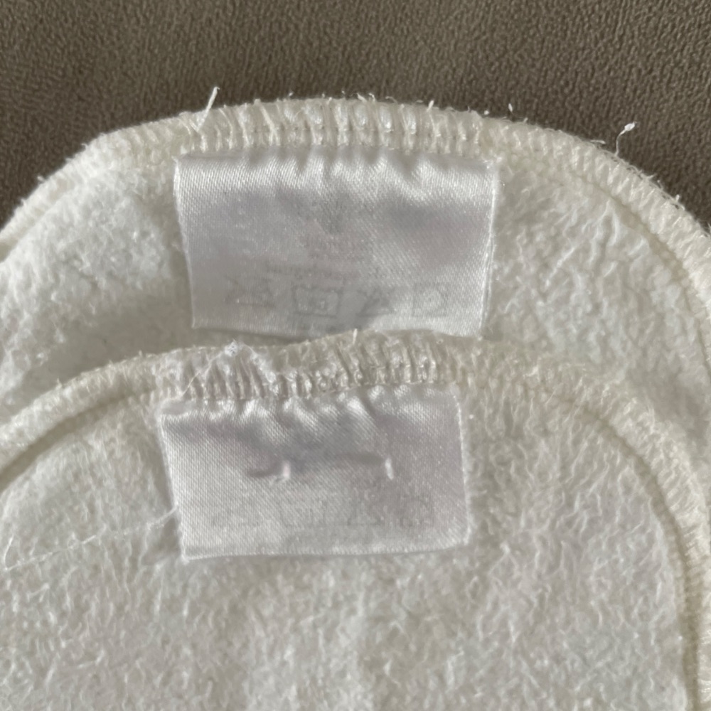 2x Hanfeinlagen von Blümchen