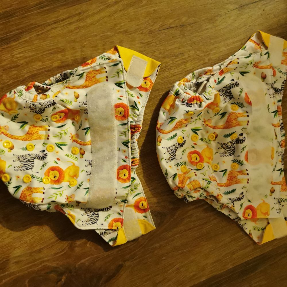 2x Blümchen Überhosen OneSize neu und unbenutzt 1x gewaschen