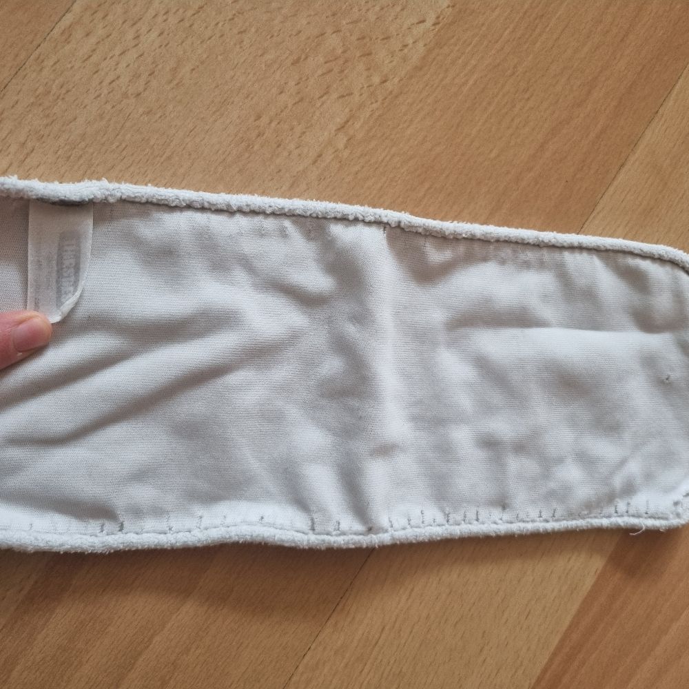 Zwei Bamboolik Höschenwindeln mit Einlagen