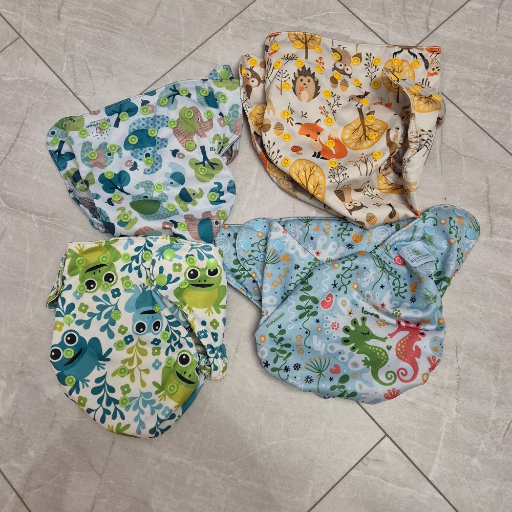 6 Blümchen Überhosen