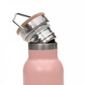 Lässig Trinkflasche Edelstahl isoliert Lässig Trinkflasche Edelstahl isoliert
