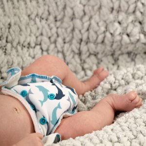 Petit Lulu Höschenwindel Newborn mit Druckknöpfen
