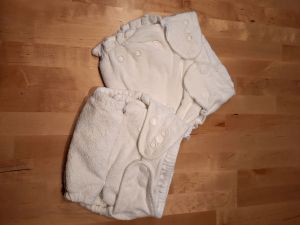 Blümchen Höschenwindeln mit Snaps One Size Blümchen Höschenwindeln mit Snaps One Size